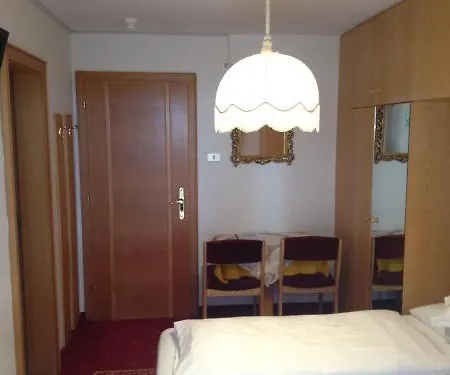 Garni Schenk Hotel 3*