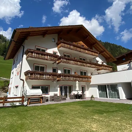 Garni Schenk Hotel Wolkenstein in Gröden